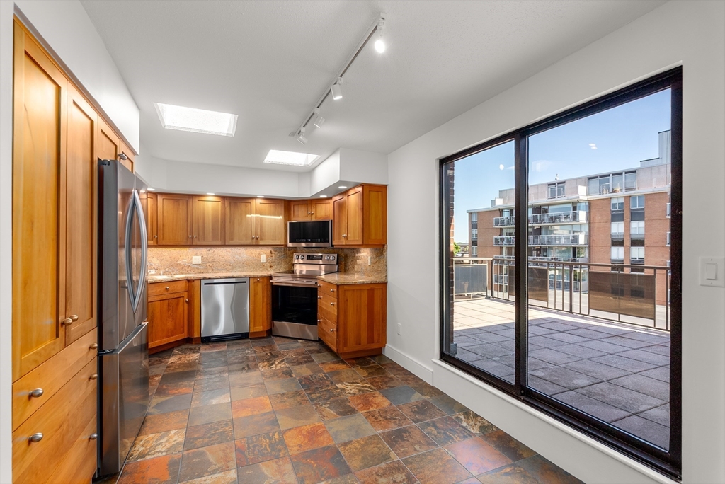 30 Stearns Road, Unit PHB Brookline, MA 02446 - Photo 10 of 28