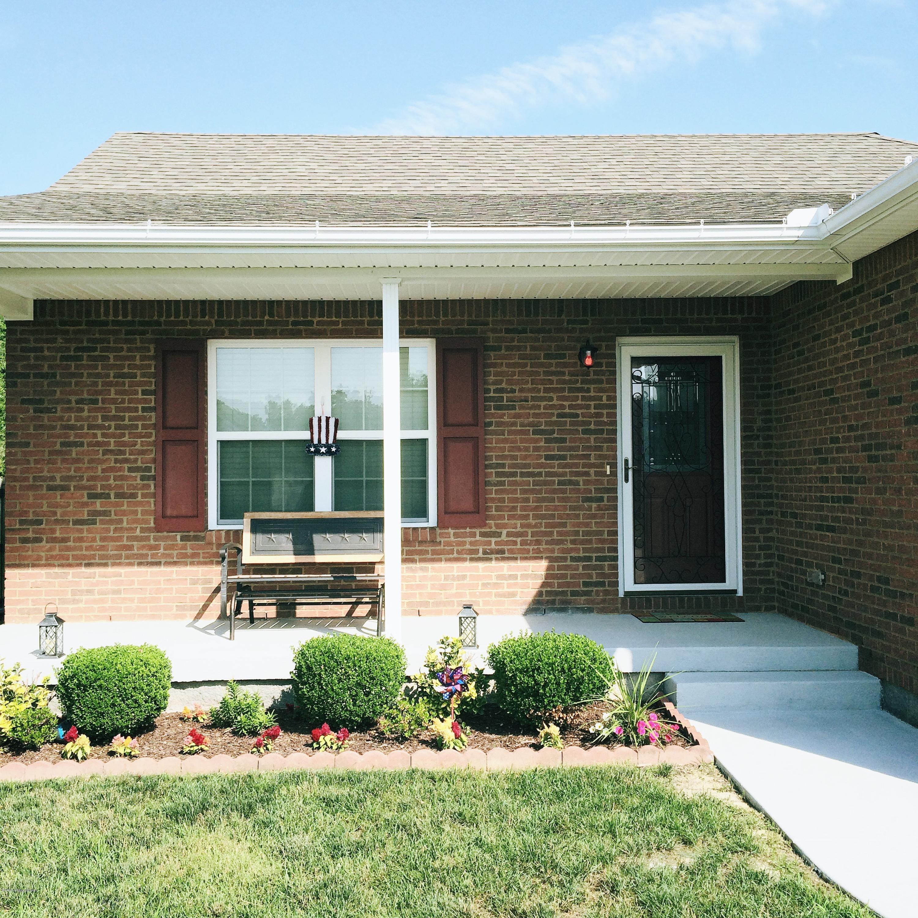 280 Madison Rae Boulevard Shepherdsville, KY 40165 - Photo 5 of 37 IMG_1791