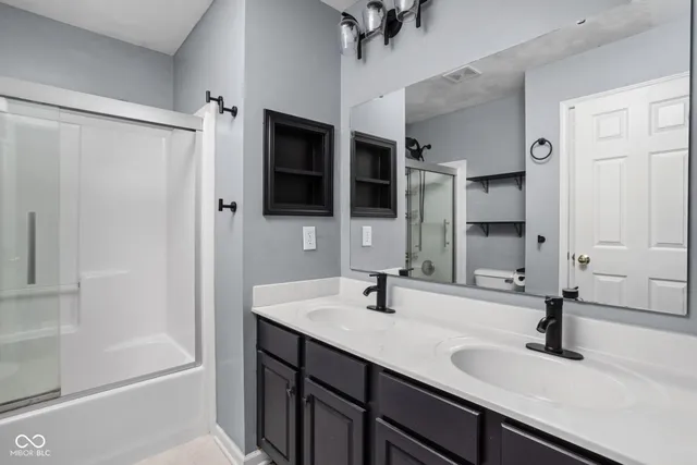 $499,990 | 2048 Whitetail Court, Avon, IN 46123