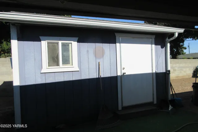 a view of front door