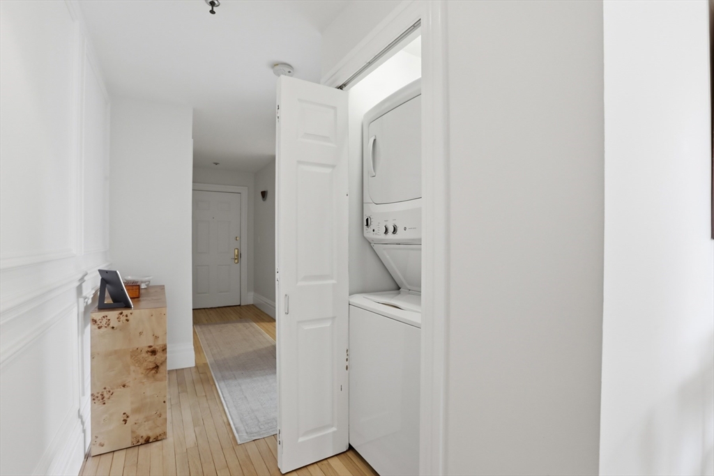 390 Commonwealth Avenue, Unit 801 Boston, MA 02215 - Photo 11 of 17