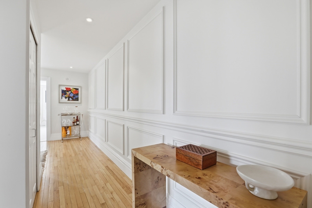 390 Commonwealth Avenue, Unit 801 Boston, MA 02215 - Photo 13 of 17