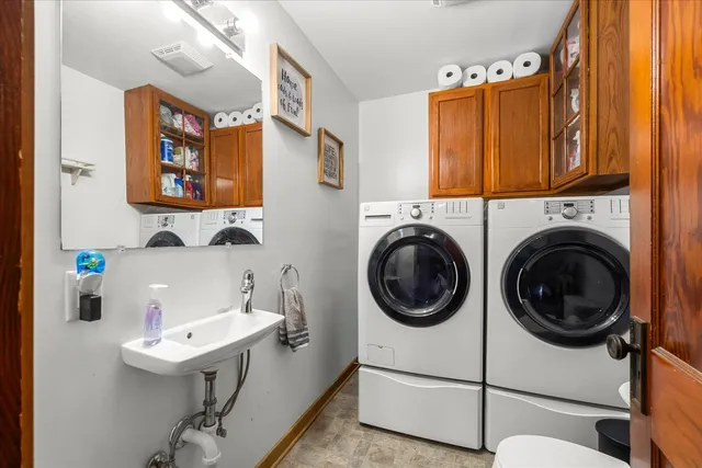 $225,000 | 305 West Park Street, Sheridan, IL 60551