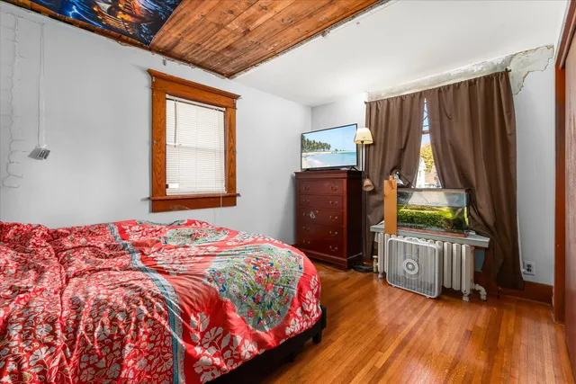 $225,000 | 305 West Park Street, Sheridan, IL 60551