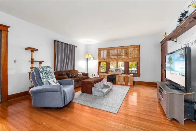 $225,000 | 305 West Park Street, Sheridan, IL 60551