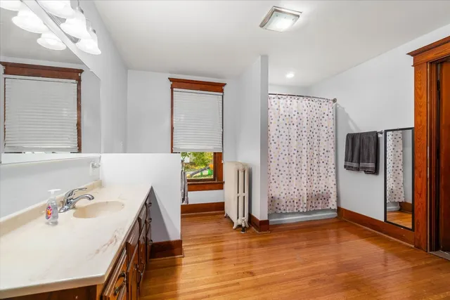 $225,000 | 305 West Park Street, Sheridan, IL 60551