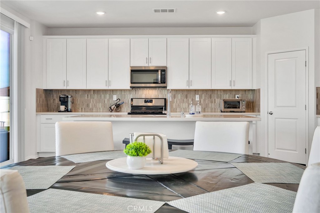 9602 Lasorda Court Riverside, CA 92503 - Photo 17 of 55