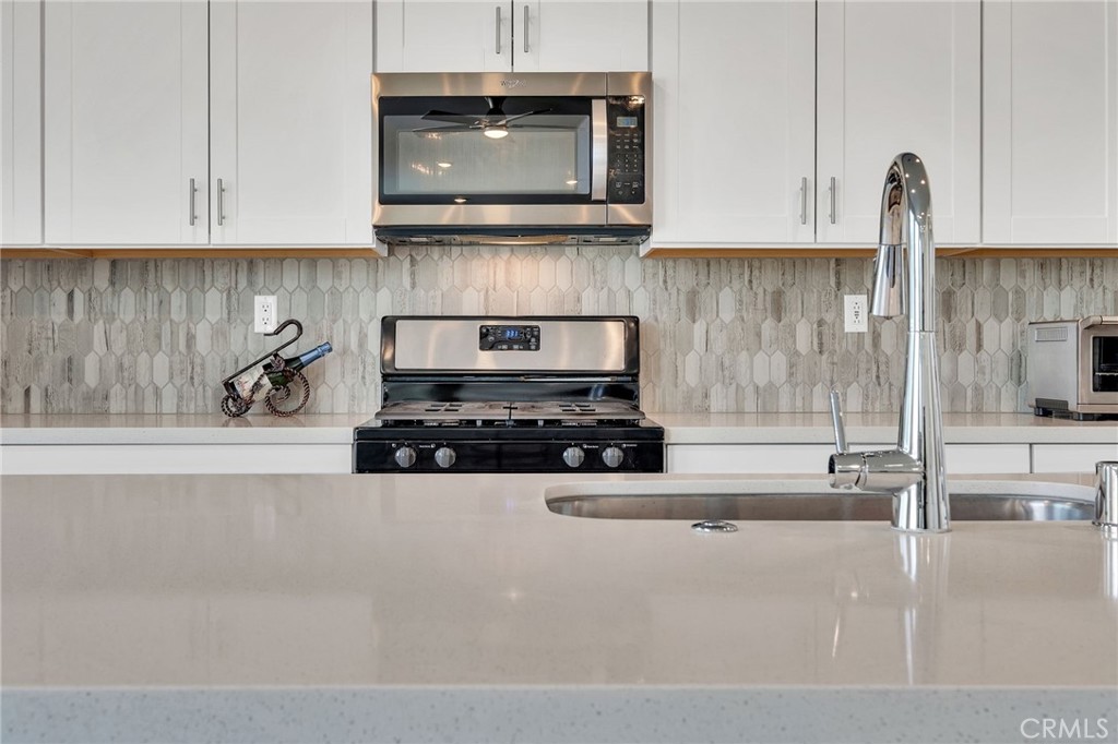 9602 Lasorda Court Riverside, CA 92503 - Photo 18 of 55