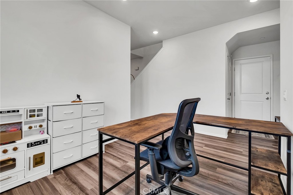 9602 Lasorda Court Riverside, CA 92503 - Photo 10 of 55