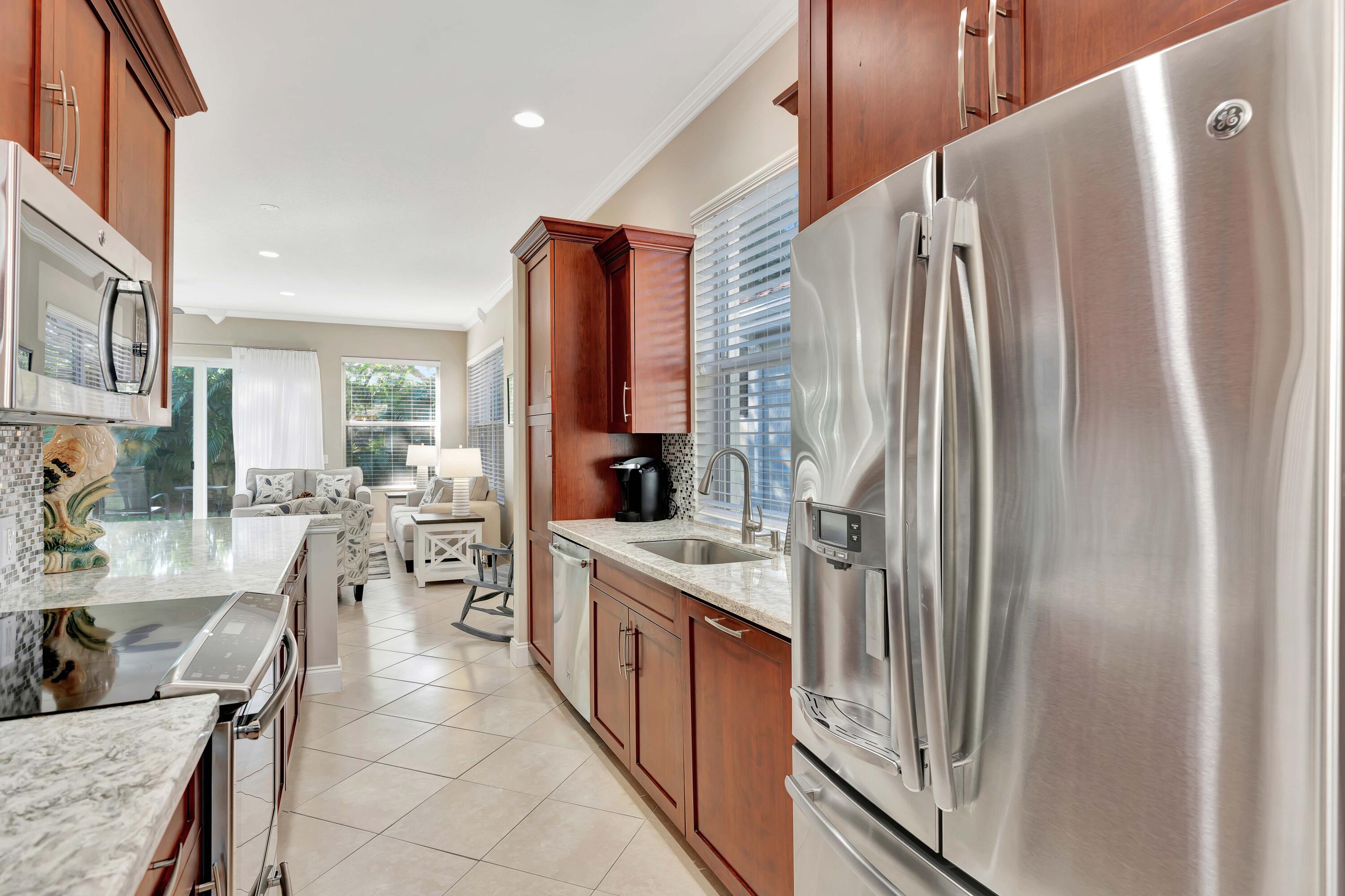 162 Hampton Circle Jupiter, FL 33458 - Photo 15 of 46 _MLP0177
