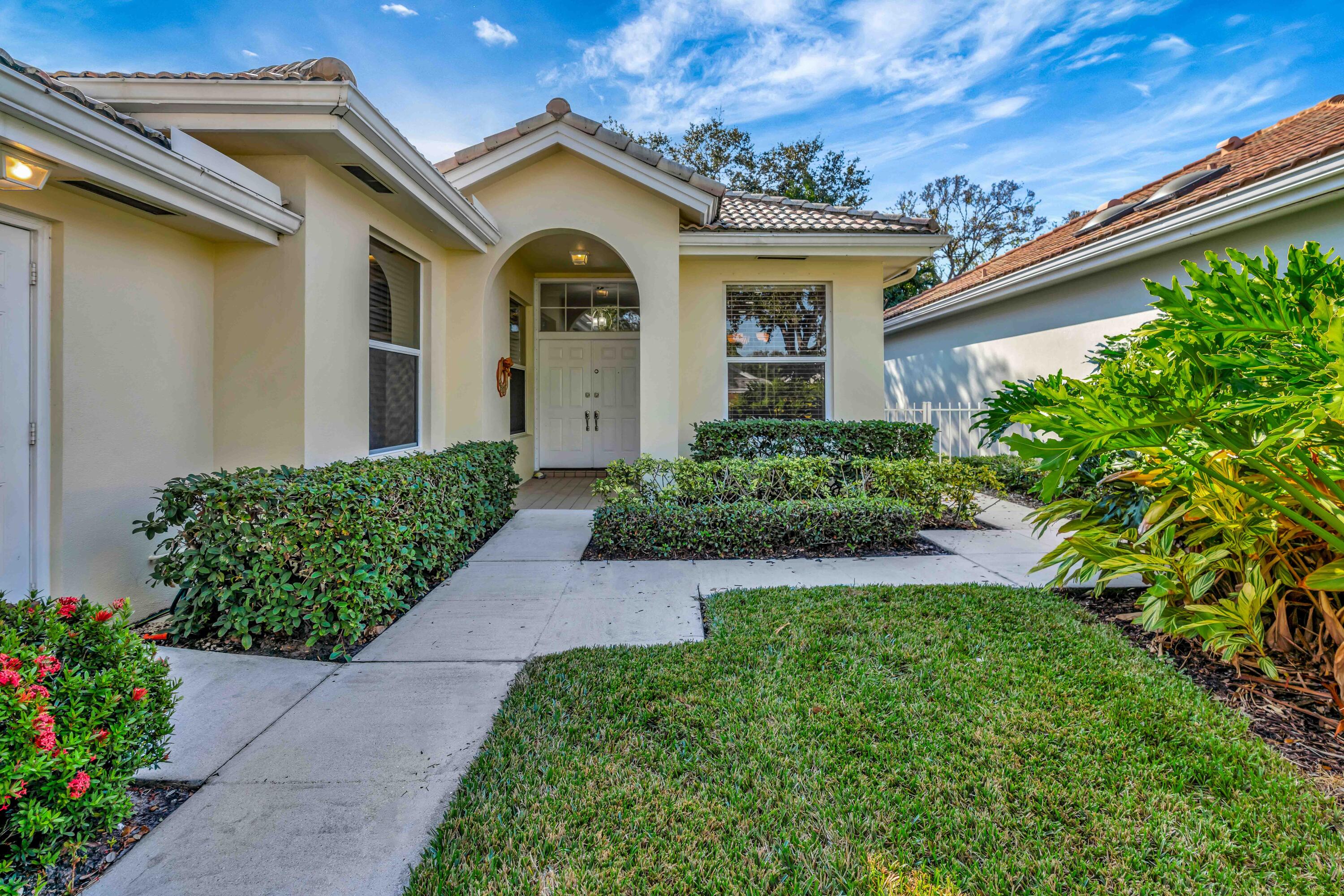 162 Hampton Circle Jupiter, FL 33458 - Photo 4 of 46 _MLP0282