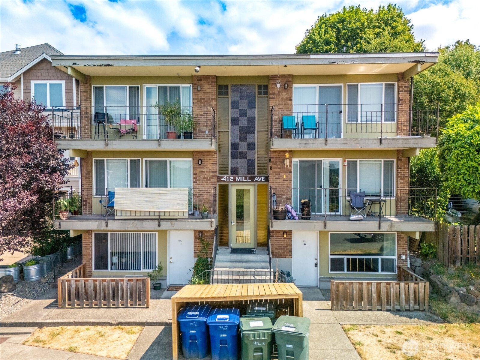 412 Mill Avenue South Renton, WA 98057 - Photo 2 of 20 Gallery Image 2