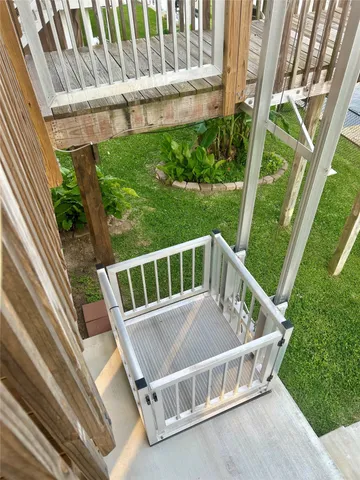 $389,000 | 794 Marlin Street, Bayou Vista, TX 77563