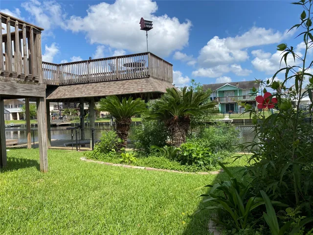 $389,000 | 794 Marlin Street, Bayou Vista, TX 77563