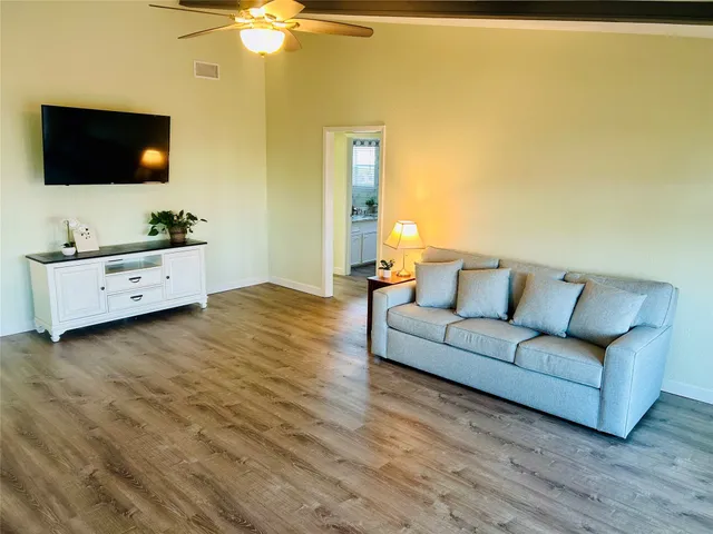 $389,000 | 794 Marlin Street, Bayou Vista, TX 77563