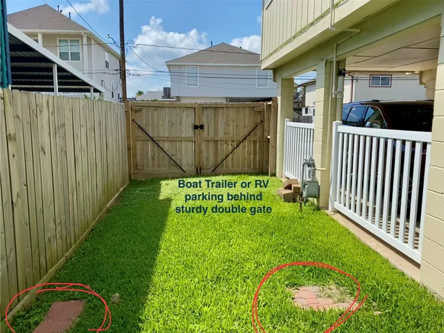 $389,000 | 794 Marlin Street, Bayou Vista, TX 77563