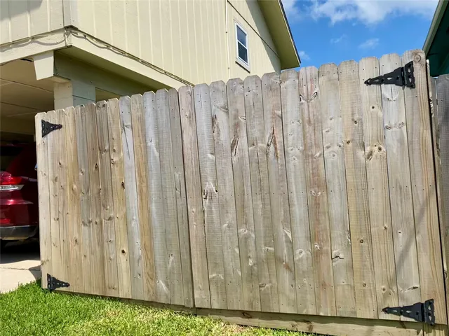 $389,000 | 794 Marlin Street, Bayou Vista, TX 77563