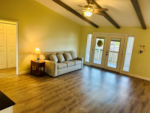 $389,000 | 794 Marlin Street, Bayou Vista, TX 77563