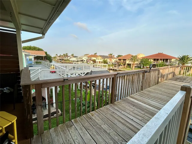 $389,000 | 794 Marlin Street, Bayou Vista, TX 77563