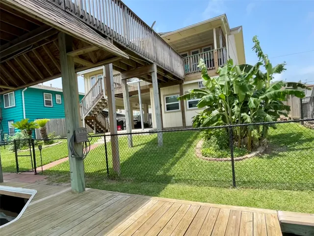 $389,000 | 794 Marlin Street, Bayou Vista, TX 77563