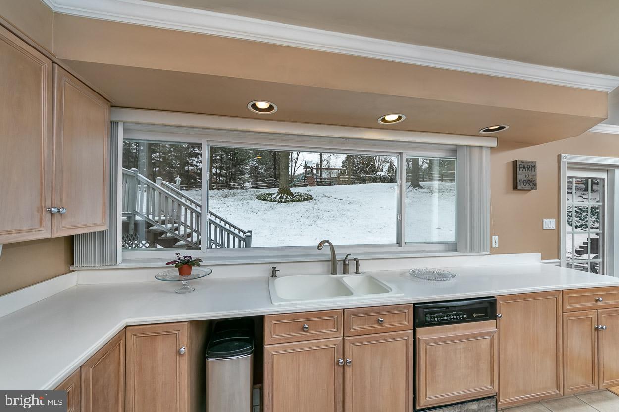 2315 Pot Spring Road Lutherville-Timonium, MD 21093 - Photo 5 of 55 Kitchen has great view of the back yard!