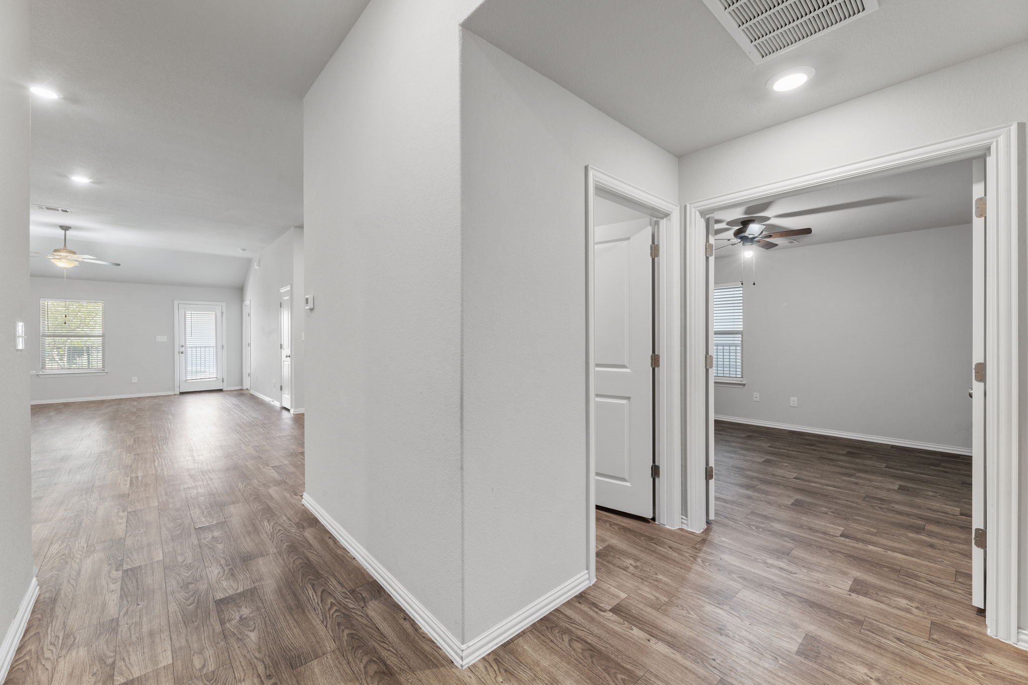 143 Alexander Kyle, TX 78640 - Photo 5 of 34