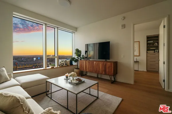 $2,800 | 889 Francisco Street, Unit 1801, Los Angeles, CA 90017