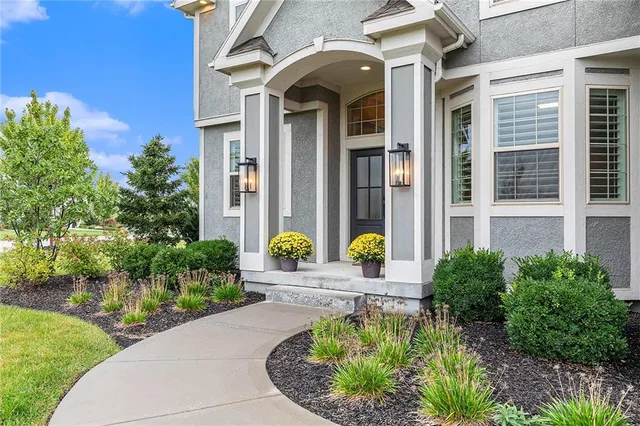 $820,000 | 15801 Canterbury Street, Overland Park, KS 66224