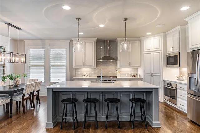 $820,000 | 15801 Canterbury Street, Overland Park, KS 66224