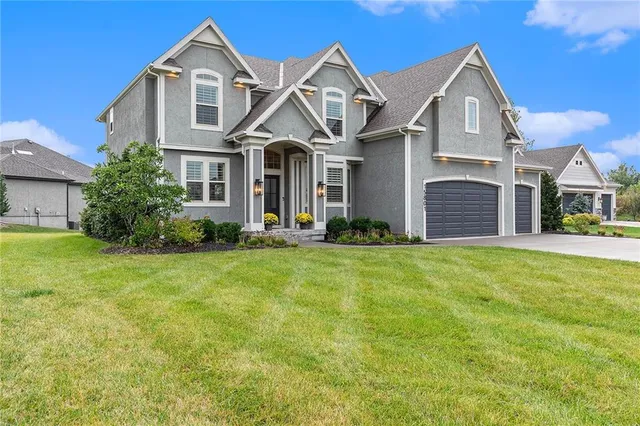 $820,000 | 15801 Canterbury Street, Overland Park, KS 66224