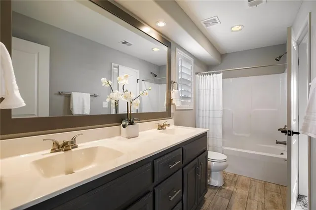 $820,000 | 15801 Canterbury Street, Overland Park, KS 66224