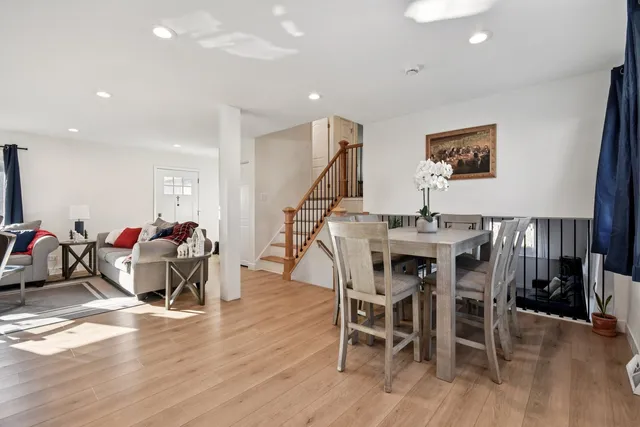 $439,900 | 103 Pipers Drive, Bartlett, IL 60103