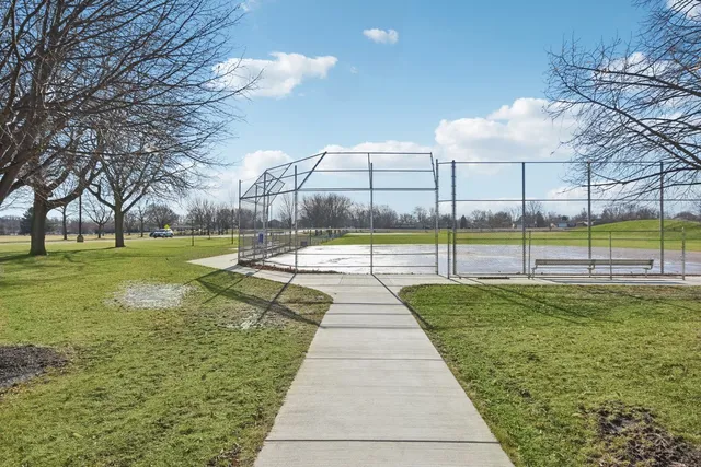 $439,900 | 103 Pipers Drive, Bartlett, IL 60103