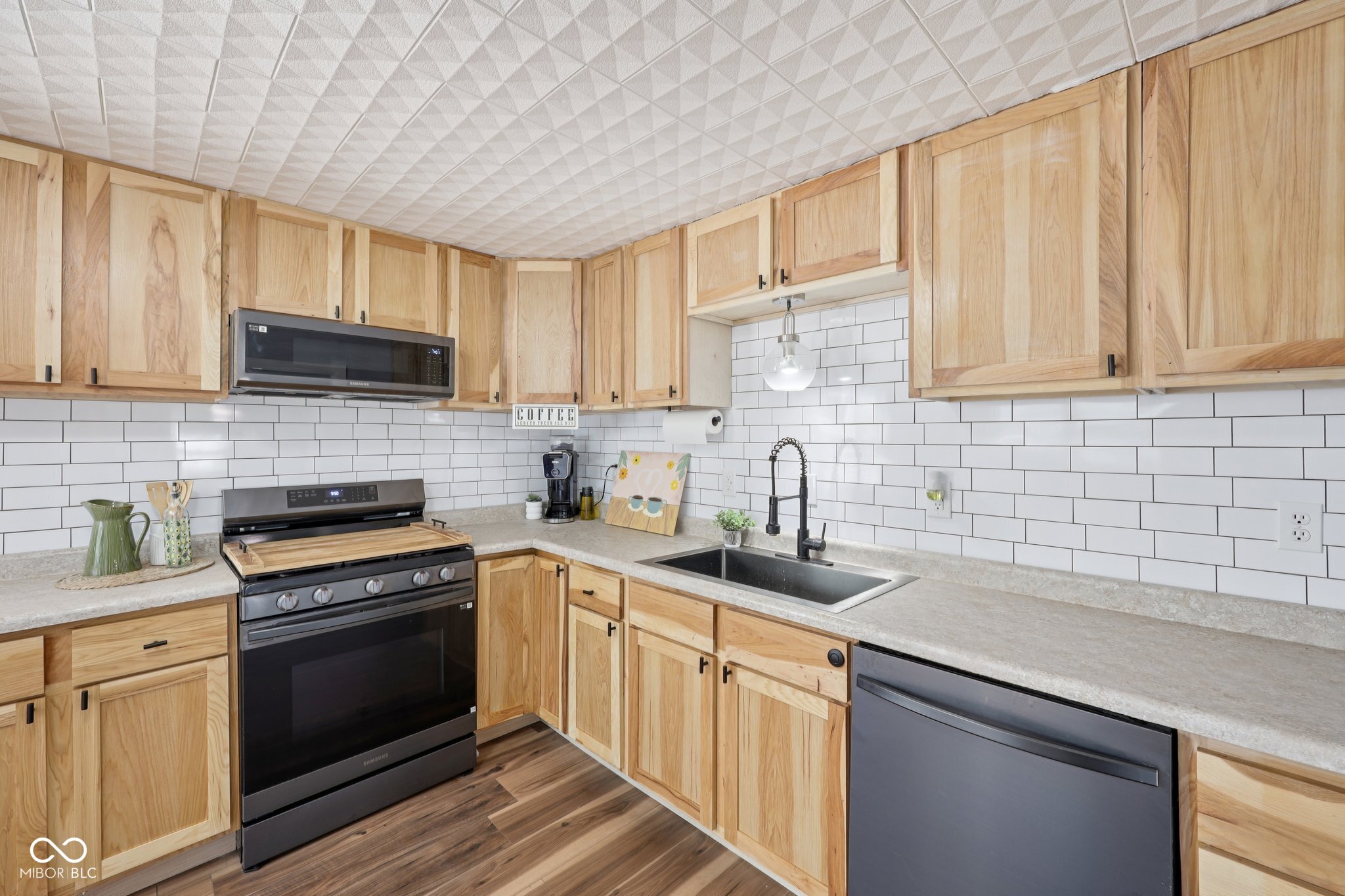 309 New Street Windfall, IN 46076 - Photo 9 of 42