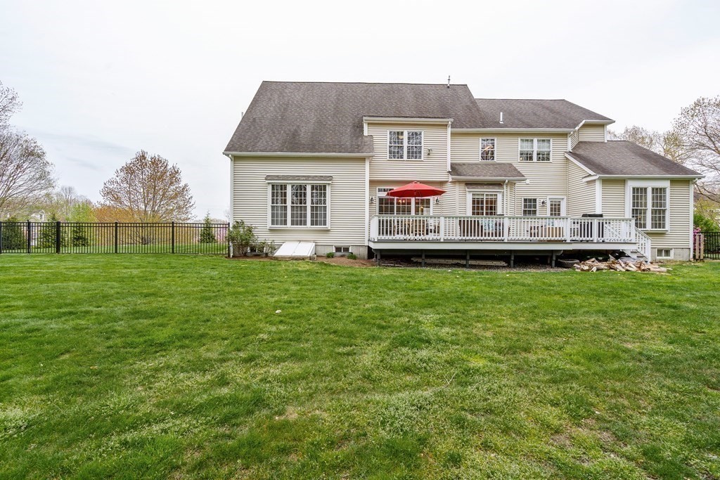 22 Smith Road Hopkinton, MA 01748 - Photo 36 of 42 Gallery Image 36