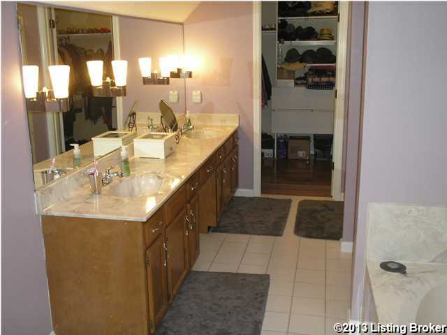 2802 Wareham Road Louisville, KY 40242 - Photo 15 of 31 Additional Photo