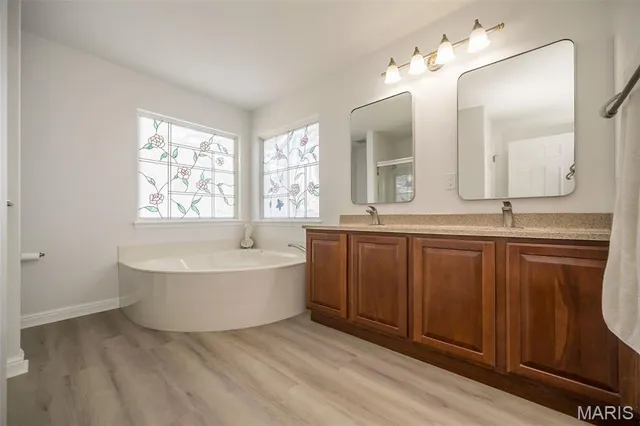 $489,900 | 728 Grandview Rdg Court, Eureka, MO 63025