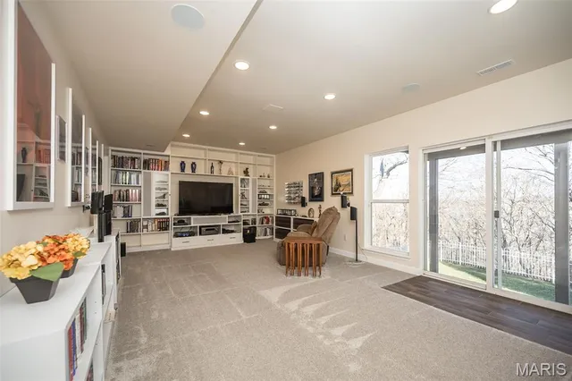 $489,900 | 728 Grandview Rdg Court, Eureka, MO 63025