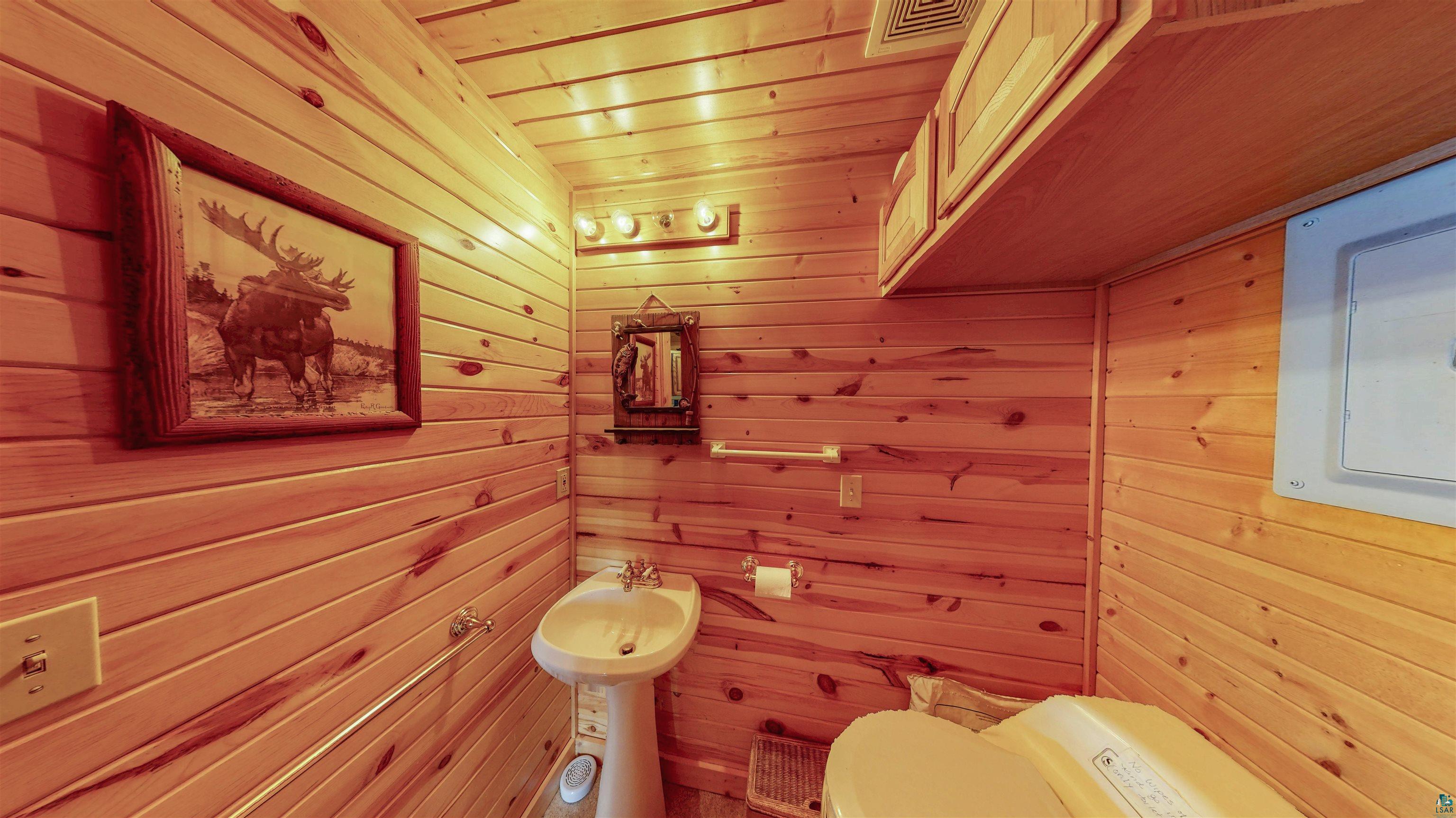 45 East Bearskin Road Grand Marais, MN 55604 - Photo 14 of 55