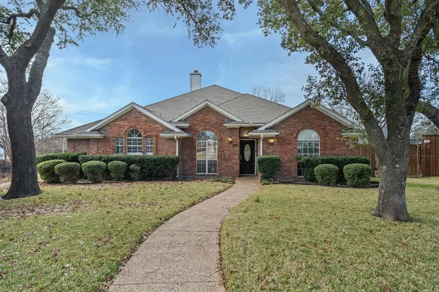 $524,900 | 1301 Iowa Drive, Plano, TX 75093