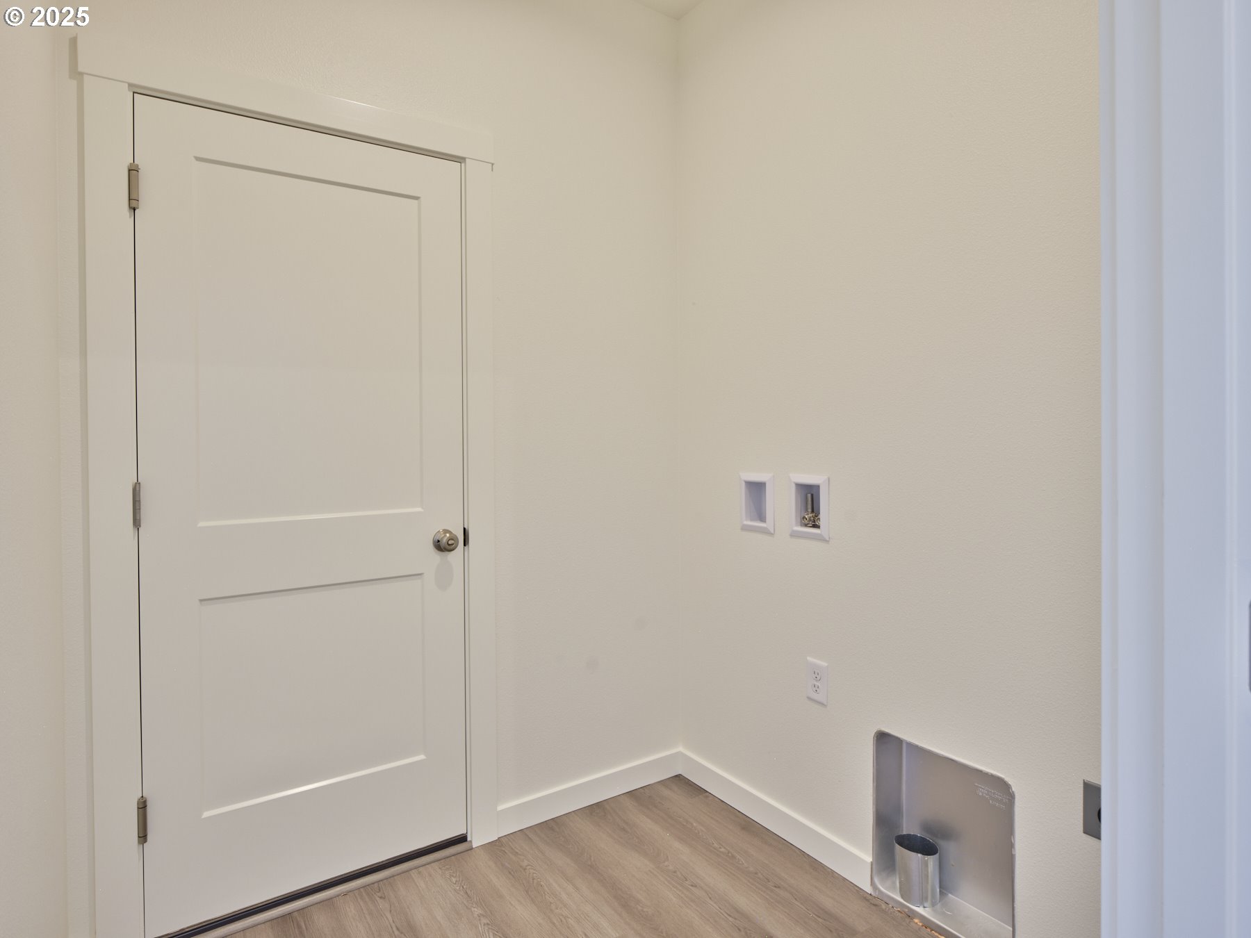 521 Kakela Road Winlock, WA 98596 - Photo 8 of 43 Utility Room