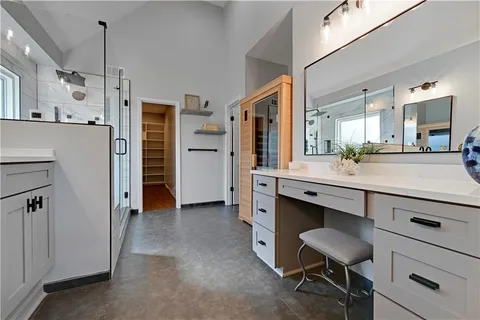 $750,000 | 5005 West 131st Street, Leawood, KS 66209