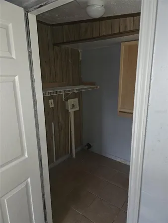 $2,000 | 3022 Deleuil Avenue, Tampa, FL 33610