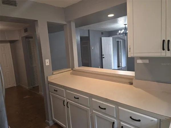 $2,000 | 3022 Deleuil Avenue, Tampa, FL 33610