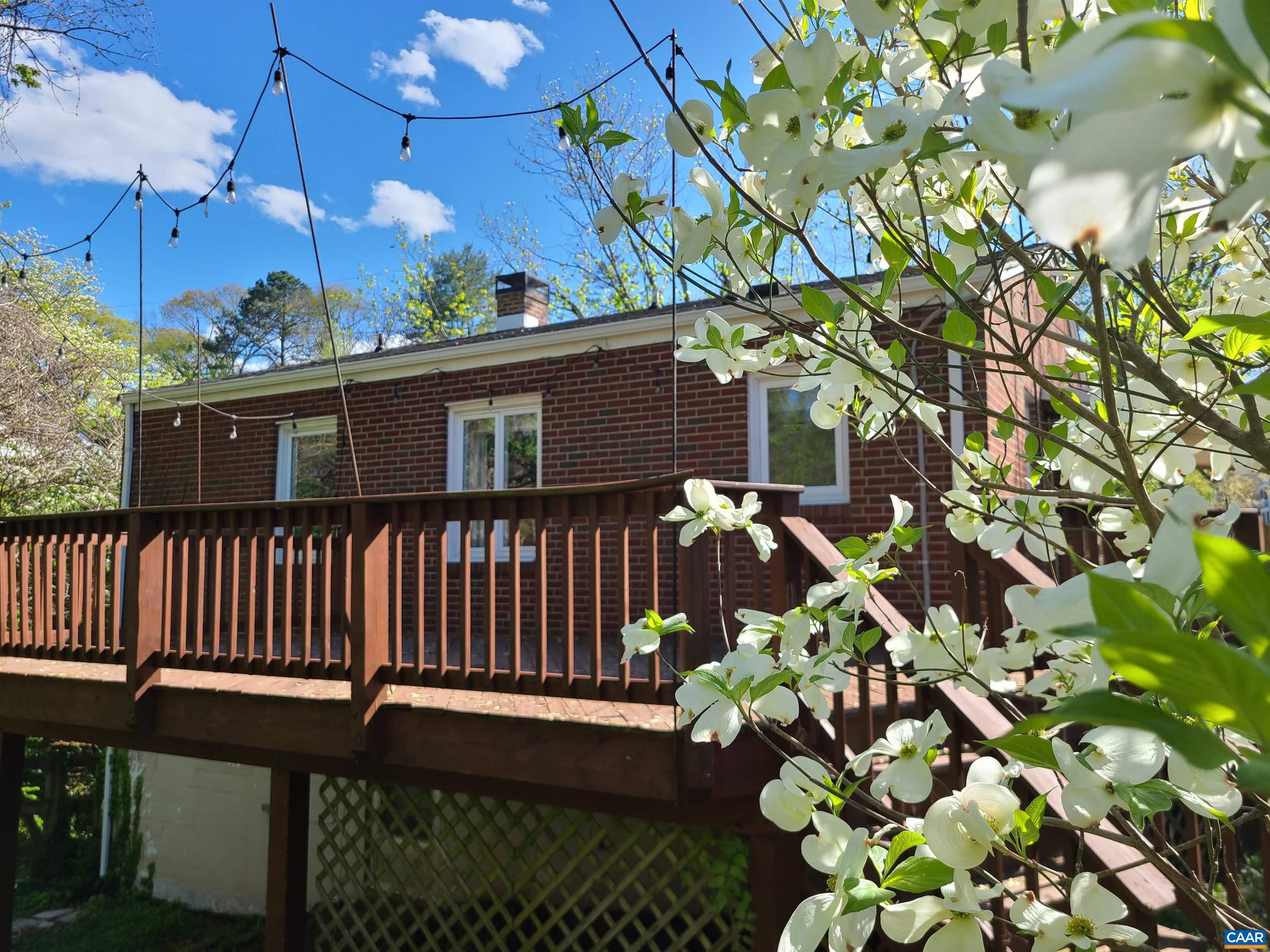 2600 Willard Drive Charlottesville, VA 22903 - Photo 2 of 47 a street view with sitting space