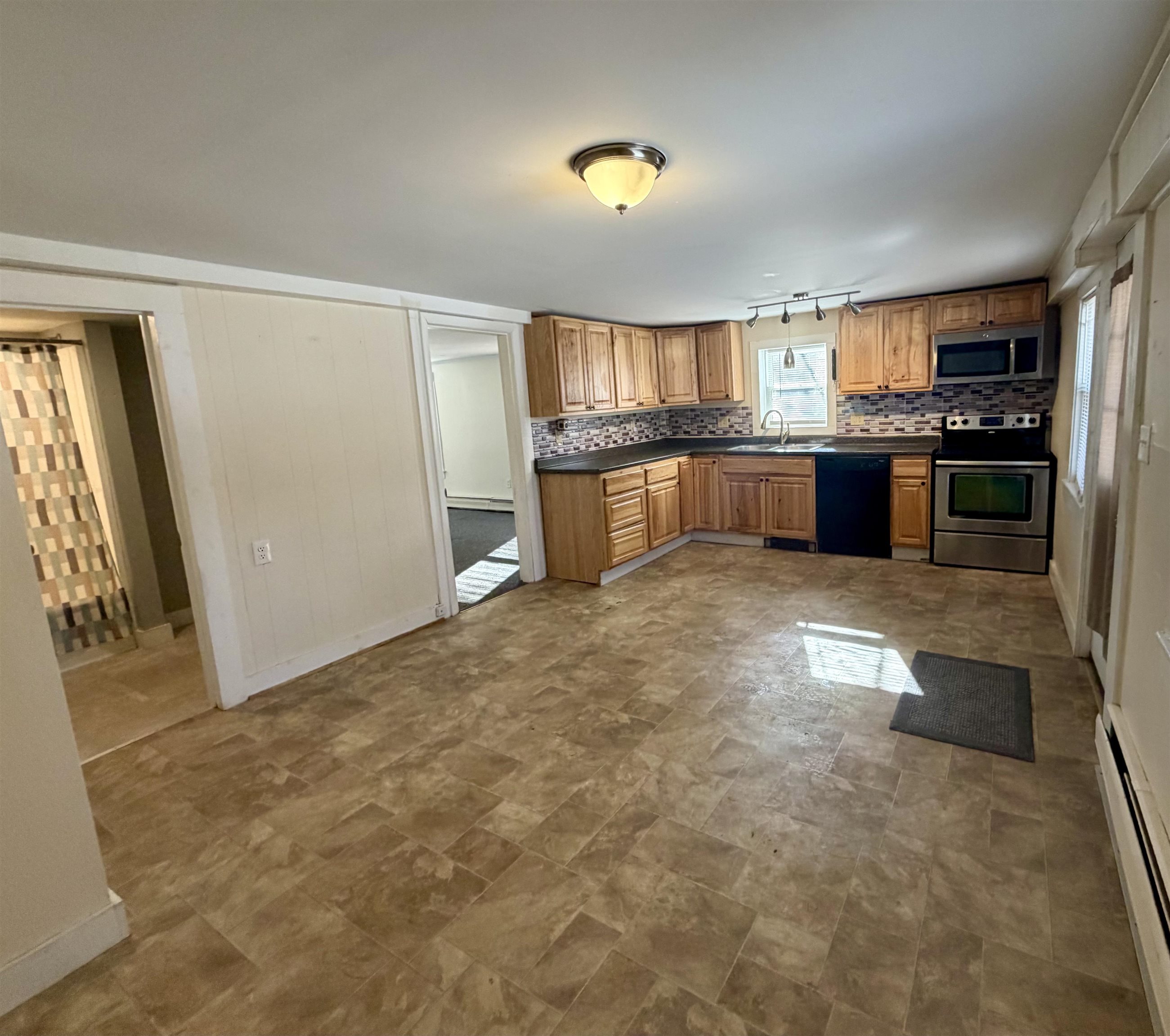 77 Monadnock Highway Swanzey, NH 03431 - Photo 4 of 22