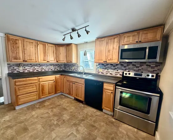 $315,000 | 77 Monadnock Highway, Swanzey, NH 03431