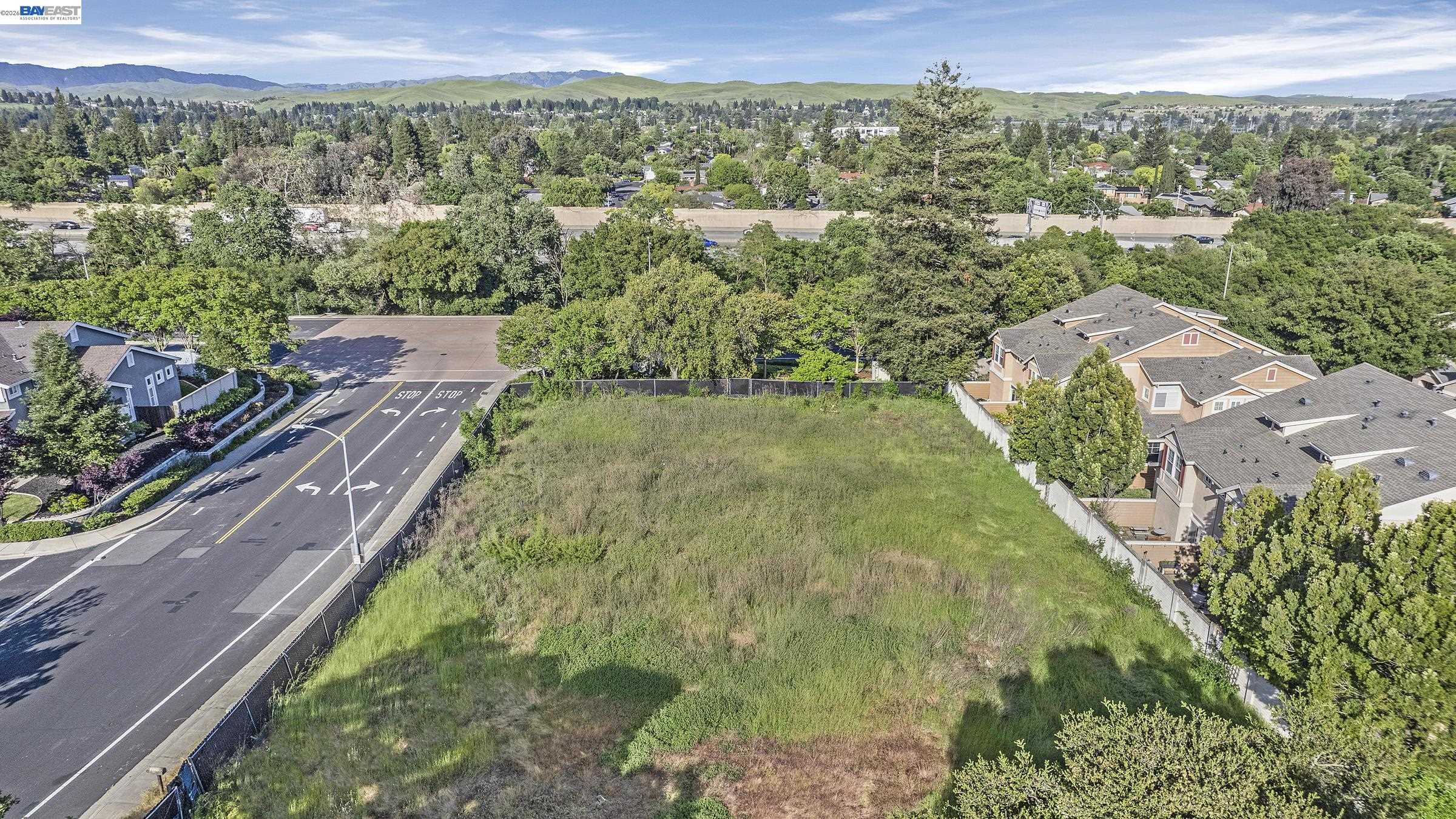 19251 San Ramon Valley Boulevard San Ramon, CA 94583 - Photo 7 of 15 a view of a city