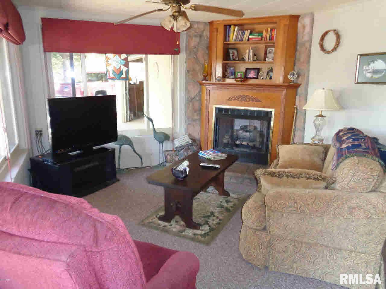 320 Water Street Cave In Rock, IL 62919 - Photo 7 of 33