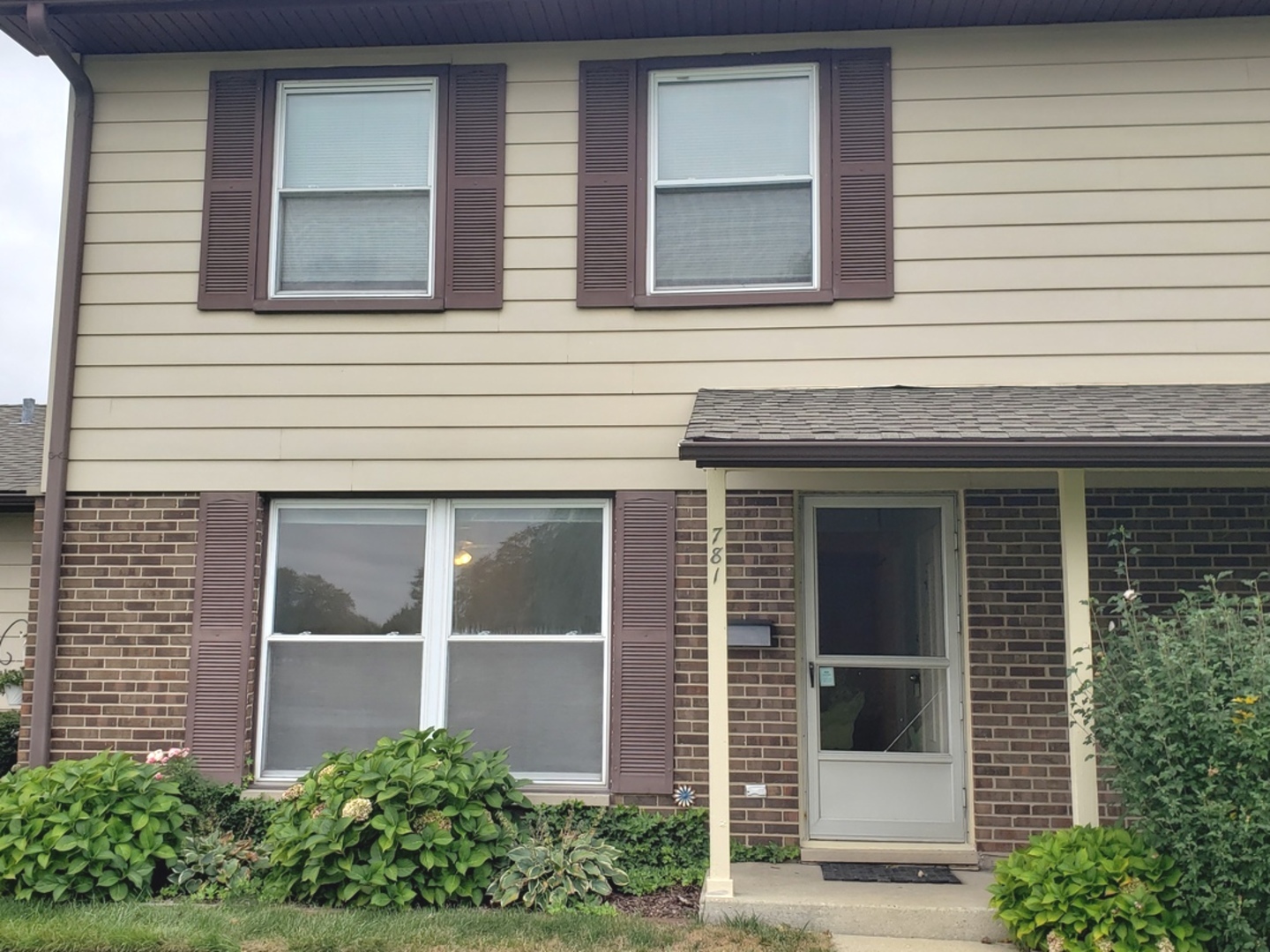 781 Pahl Road Elk Grove Village, IL 60007 - Photo 1 of 32 Gallery Image 1